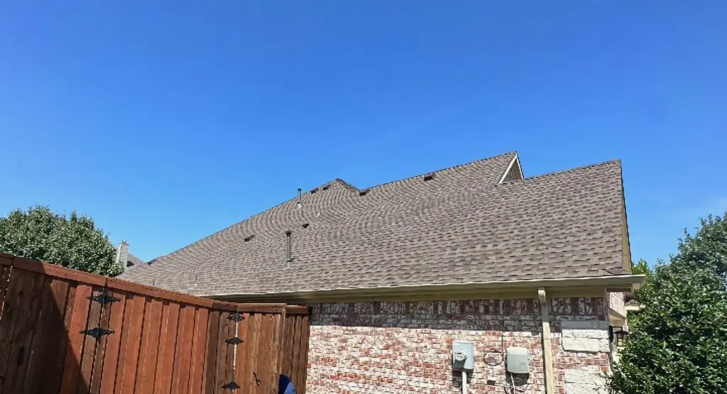 Completed roof replacement project in Picayune